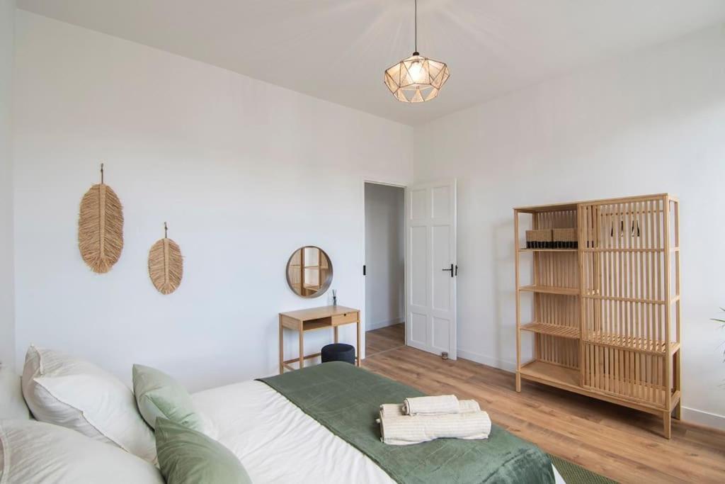 Treize Maison 3 Bed House In Centre Of Saint Severin Exterior foto